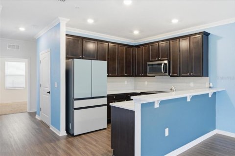 Adosado en venta en New Port Richey, Florida, 3 dormitorios, 153.47 m2 № 2091919 - foto 4