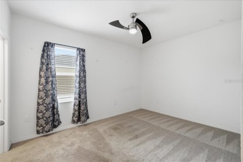 Adosado en venta en New Port Richey, Florida, 3 dormitorios, 153.47 m2 № 2091919 - foto 11