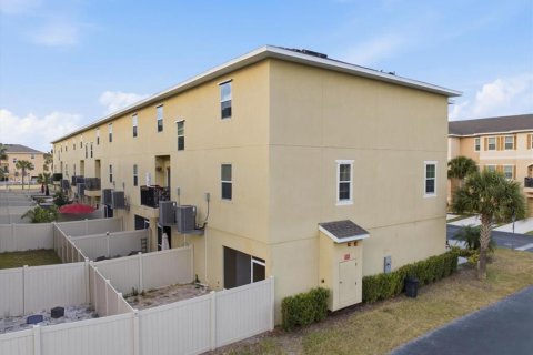 Adosado en venta en New Port Richey, Florida, 3 dormitorios, 153.47 m2 № 2091919 - foto 20