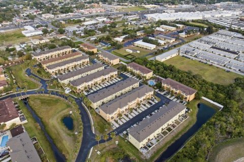 Adosado en venta en New Port Richey, Florida, 3 dormitorios, 153.47 m2 № 2091919 - foto 23