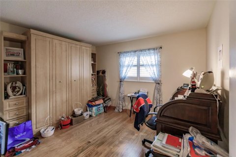 Condo in Sarasota, Florida, 2 bedrooms  № 1718482 - photo 20