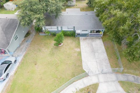 House in Orlando, Florida 4 bedrooms, 102.66 sq.m. № 1677811 - photo 3