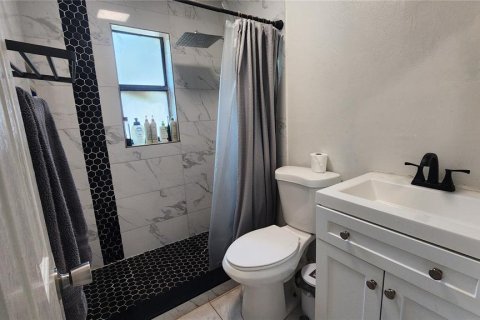 House in Orlando, Florida 4 bedrooms, 102.66 sq.m. № 1677811 - photo 22