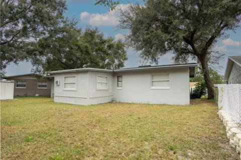 House in Orlando, Florida 4 bedrooms, 102.66 sq.m. № 1677811 - photo 30