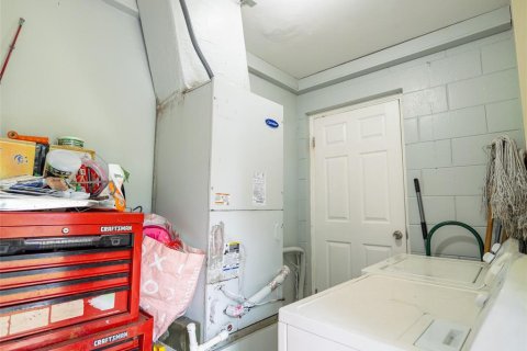 House in Orlando, Florida 4 bedrooms, 102.66 sq.m. № 1677811 - photo 29