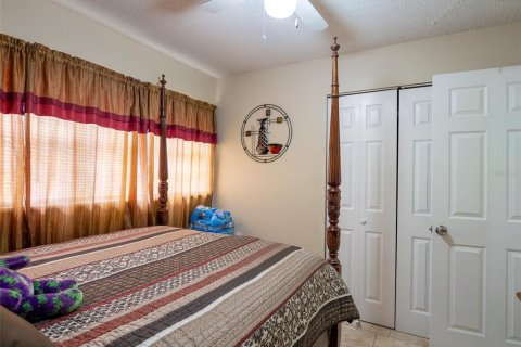 House in Orlando, Florida 4 bedrooms, 102.66 sq.m. № 1677811 - photo 25