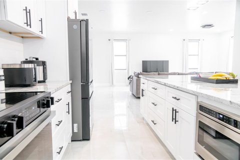 Casa en alquiler en Clearwater, Florida, 4 dormitorios, 213.86 m2 № 1900215 - foto 7