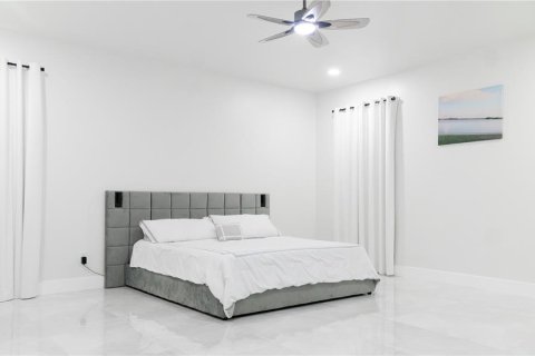 Casa en alquiler en Clearwater, Florida, 4 dormitorios, 213.86 m2 № 1900215 - foto 11