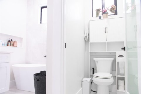 Casa en alquiler en Clearwater, Florida, 4 dormitorios, 213.86 m2 № 1900215 - foto 16