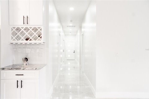 Casa en alquiler en Clearwater, Florida, 4 dormitorios, 213.86 m2 № 1900215 - foto 10