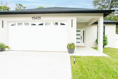 Casa en alquiler en Clearwater, Florida, 4 dormitorios, 213.86 m2 № 1900215 - foto 1