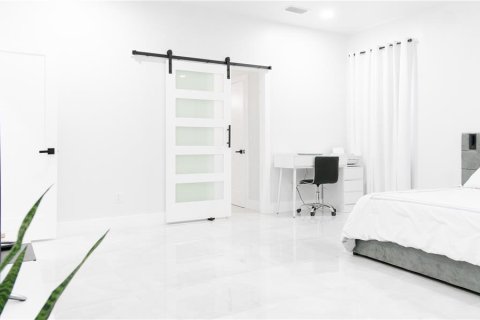 Casa en alquiler en Clearwater, Florida, 4 dormitorios, 213.86 m2 № 1900215 - foto 12