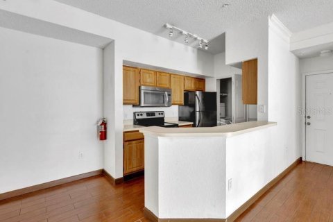 Купить кондоминиум в Орландо, Флорида 5 комнат, 82.31м2, № 2206135 - фото 4