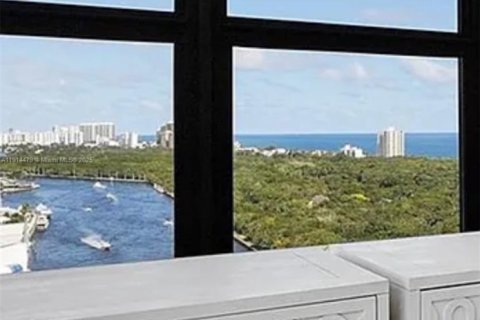 Купить кондоминиум в Форт-Лодердейл, Флорида 2 спальни, 150.5м2, № 1970437 - фото 19