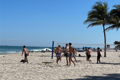 Купить кондоминиум в Форт-Лодердейл, Флорида 2 спальни, 150.5м2, № 1970437 - фото 30