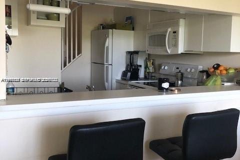 Снять в аренду кондоминиум в Корал-Спрингс, Флорида 2 спальни, 99.78м2, № 2005756 - фото 5