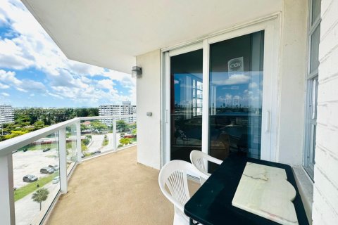 Купить кондоминиум в Майами, Флорида 2 спальни, 105.91м2, № 2090754 - фото 9