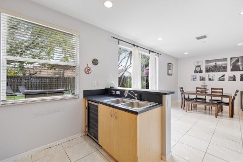 Купить виллу или дом в Хомстед, Флорида 3 спальни, 157.28м2, № 1728168 - фото 13