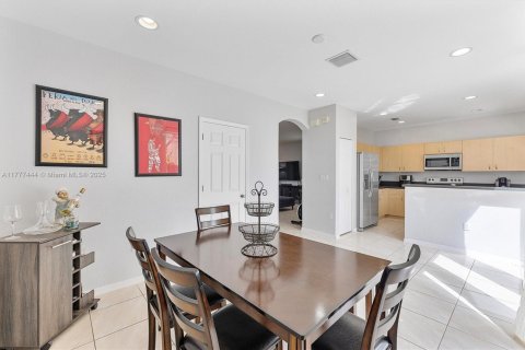 Купить виллу или дом в Хомстед, Флорида 3 спальни, 157.28м2, № 1728168 - фото 17