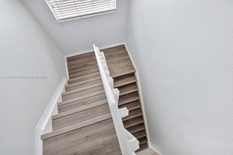 Купить виллу или дом в Хомстед, Флорида 3 спальни, 157.28м2, № 1728168 - фото 23