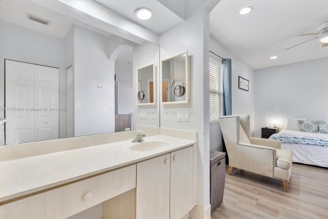 Купить виллу или дом в Хомстед, Флорида 3 спальни, 157.28м2, № 1728168 - фото 29