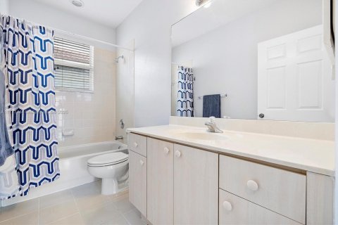 Купить виллу или дом в Хомстед, Флорида 3 спальни, 157.28м2, № 1728168 - фото 21