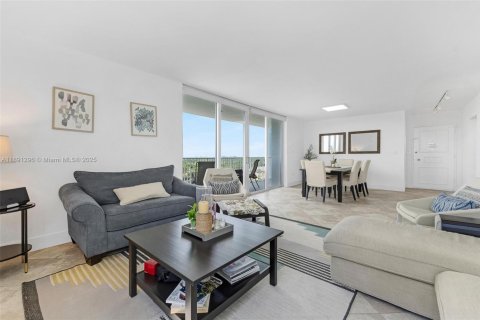 Copropriété à vendre à Miami Beach, Floride: 2 chambres, 112.23 m2 № 1944800 - photo 6