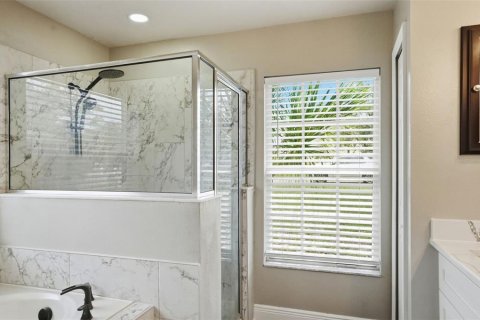 House in Spring Hill, Florida 4 bedrooms, 207.73 sq.m. № 2223100 - photo 8