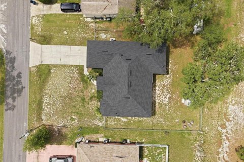 House in Spring Hill, Florida 4 bedrooms, 207.73 sq.m. № 2223100 - photo 24