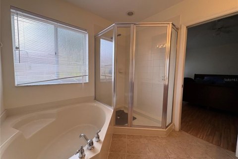 Townhouse in Fort Myers, Florida 3 bedrooms, 158.58 sq.m. № 2379328 - photo 18