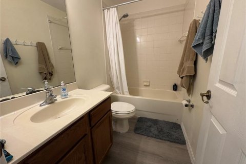 Townhouse in Fort Myers, Florida 3 bedrooms, 158.58 sq.m. № 2379328 - photo 11