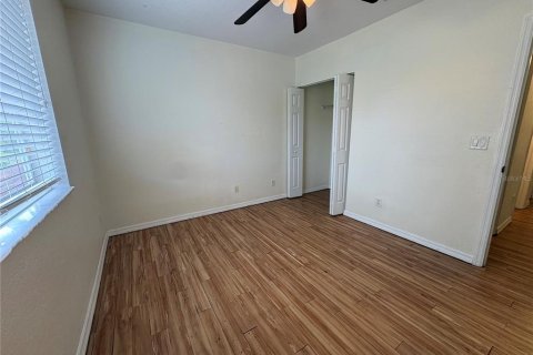 Townhouse in Fort Myers, Florida 3 bedrooms, 158.58 sq.m. № 2379328 - photo 13