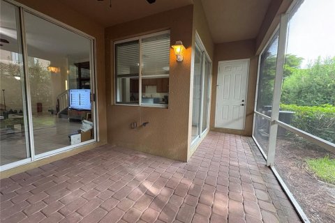 Townhouse in Fort Myers, Florida 3 bedrooms, 158.58 sq.m. № 2379328 - photo 27
