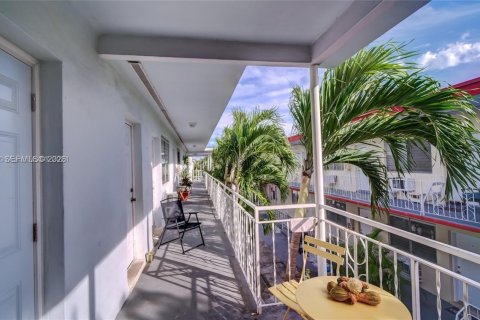 House in Miami Beach, Florida 1 bedroom, 784.65 sq.m. № 2063581 - photo 10