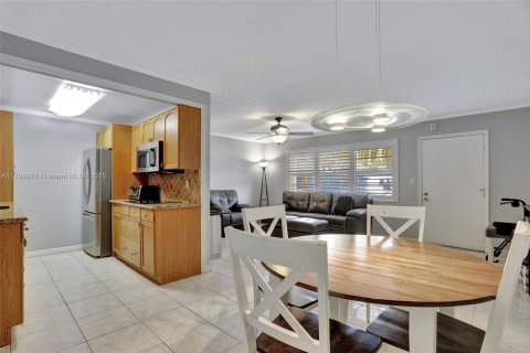 Copropriété à vendre à Coconut Creek, Floride: 1 chambre, 74.14 m2 № 1684240 - photo 5