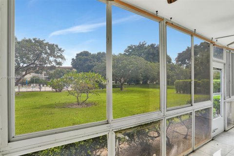 Copropriété à vendre à Coconut Creek, Floride: 1 chambre, 74.14 m2 № 1684240 - photo 14