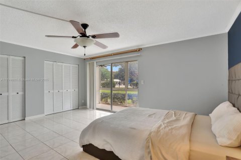 Copropriété à vendre à Coconut Creek, Floride: 1 chambre, 74.14 m2 № 1684240 - photo 10