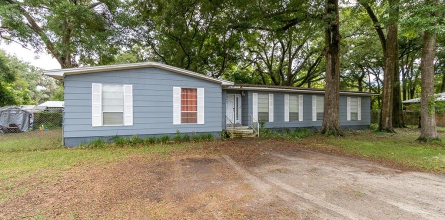 Villa ou maison à Alachua, Floride 4 chambres, 176.98 m2 № 2115244