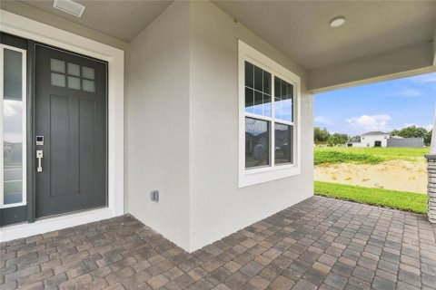 House in Apopka, Florida 5 bedrooms, 289.86 sq.m. № 2140343 - photo 12