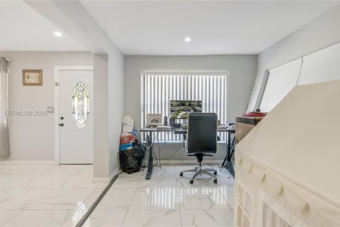 Villa ou maison à vendre à Fort Lauderdale, Floride: 3 chambres, 165.37 m2 № 1995690 - photo 19