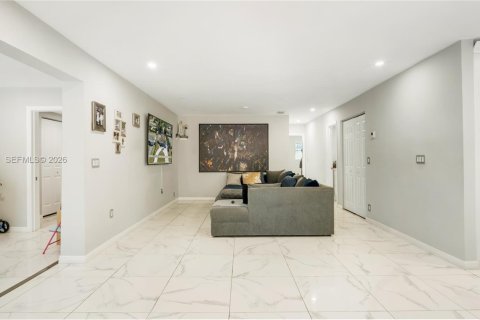 Villa ou maison à vendre à Fort Lauderdale, Floride: 3 chambres, 165.37 m2 № 1995690 - photo 9