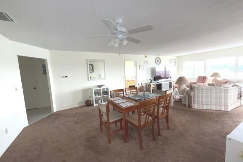 Condo in Belleair Bluffs, Florida, 2 bedrooms  № 1547532 - photo 21