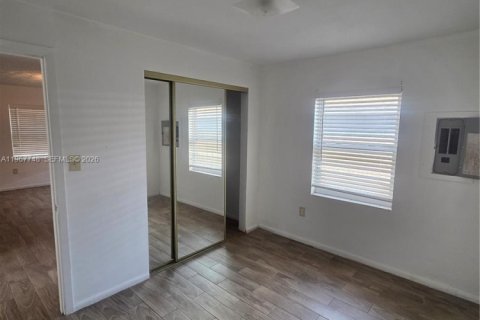 Apartment in St. Lucie, Florida 2 bedrooms, 144.93 sq.m. № 2029748 - photo 13