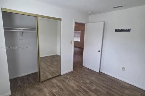 Apartment in St. Lucie, Florida 2 bedrooms, 144.93 sq.m. № 2029748 - photo 11