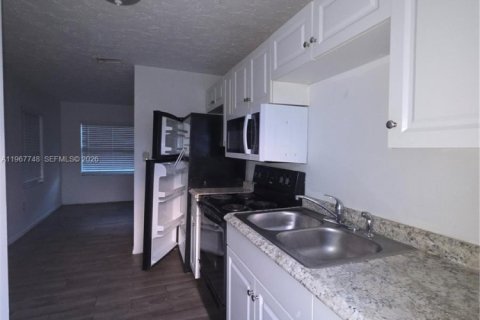 Apartment in St. Lucie, Florida 2 bedrooms, 144.93 sq.m. № 2029748 - photo 2