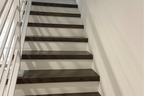 Condo in Miami Beach, Florida, 1 bedroom  № 2027032 - photo 7