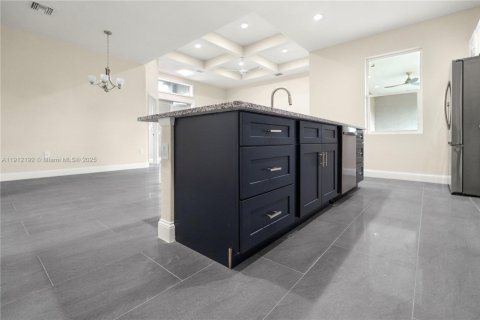 Купить виллу или дом в Лихай-Эйкерс, Флорида 3 спальни, 166.48м2, № 1970414 - фото 28