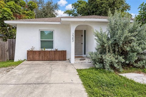 Casa en Sarasota, Florida 3 dormitorios, 125.6 m2 № 2376783
