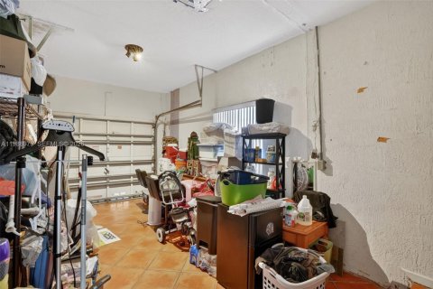 House in Miami, Florida 3 bedrooms, 138.05 sq.m. № 2055906 - photo 26