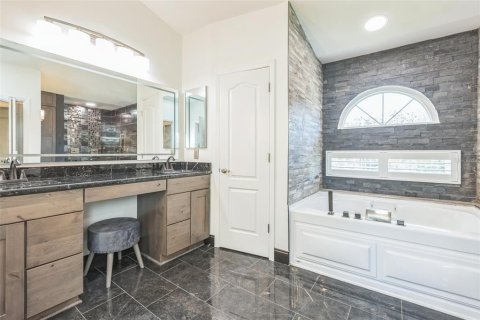 Casa en venta en Oldsmar, Florida, 4 dormitorios, 250.37 m2 № 1854203 - foto 27